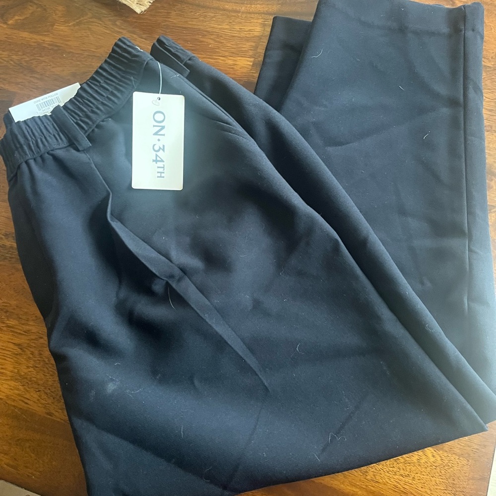 Black capris NWT size Large